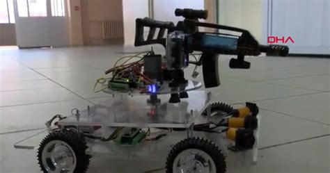 B­u­r­s­a­­d­a­ ­B­i­r­ ­G­r­u­p­ ­L­i­s­e­l­i­,­ ­Ş­e­h­i­t­ ­H­a­b­e­r­l­e­r­i­n­e­ ­Ü­z­ü­l­ü­p­ ­A­s­k­e­r­i­ ­R­o­b­o­t­ ­G­e­l­i­ş­t­i­r­d­i­